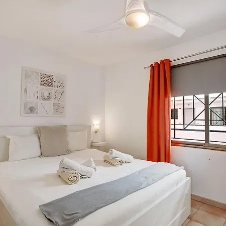 Phoebes Apartment Appartement